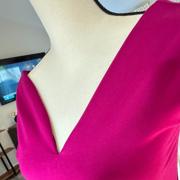 *NWOT* Express Sweetheart Neckline Off The Shoulder Bodysuit - Picture 2 of 4